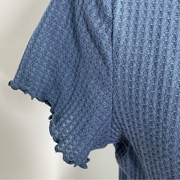 SHEIN Curve EZwear Lettuce Edge Button Front Waffle Knit Top- Size 2XL - Picture 4 of 5